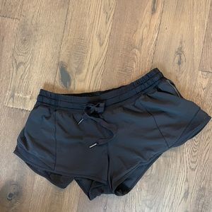 Lululemon original Hotty Hot short, black, size 8, 2.5” inseam